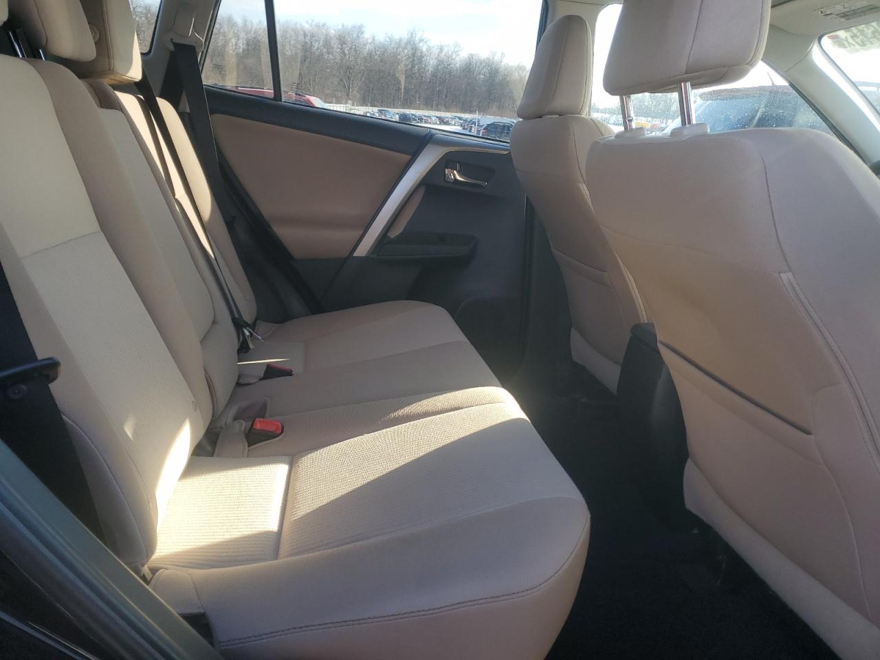 2014 Toyota RAV 4 - Image 10