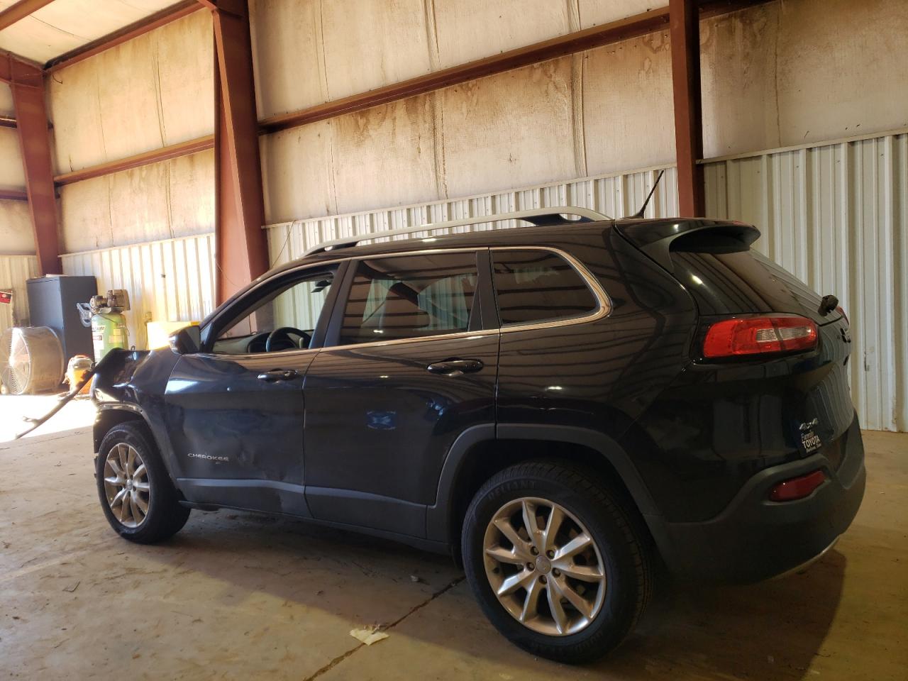 2015 Jeep Grand Cherokee - Image 2