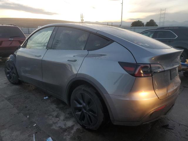  TESLA MODEL Y 2024 Szary