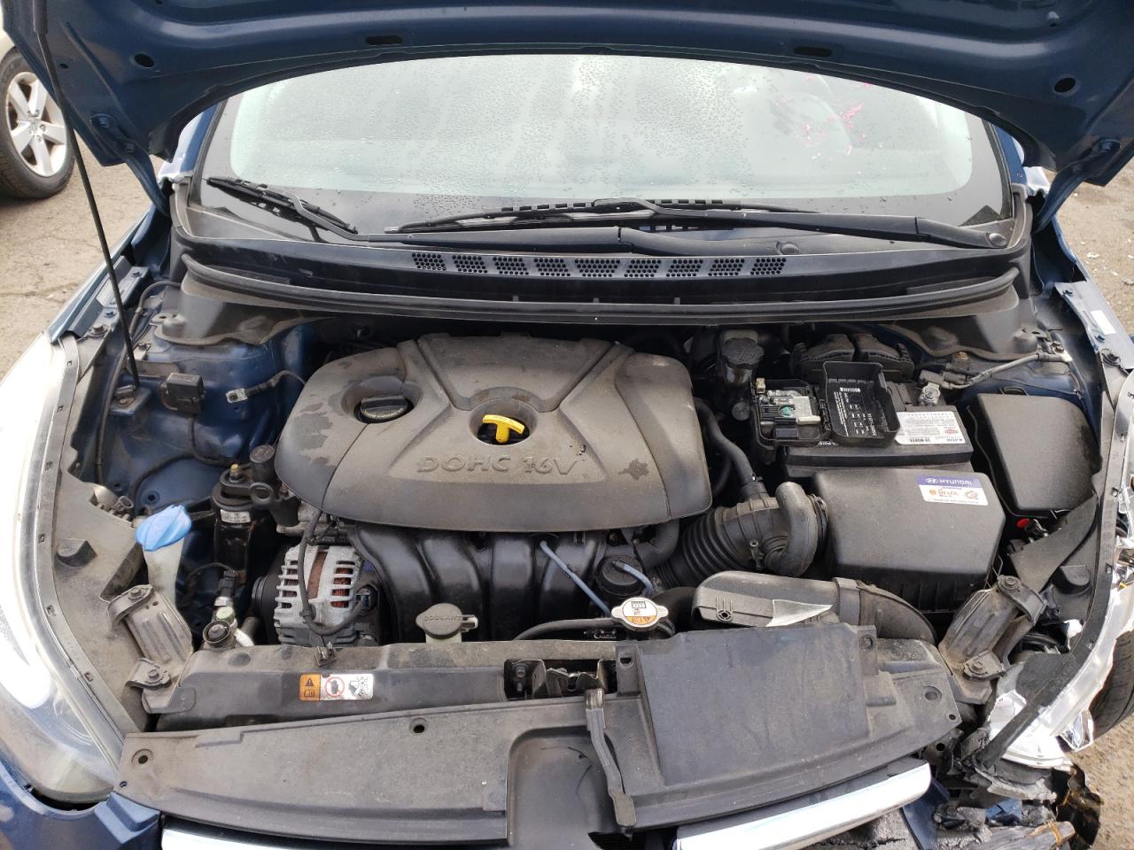 2016 Hyundai Elantra - Image 11