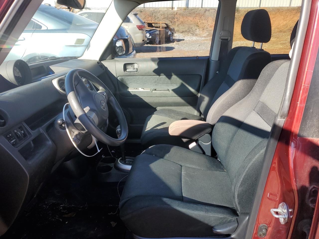 2006 Scion xB - Image 7