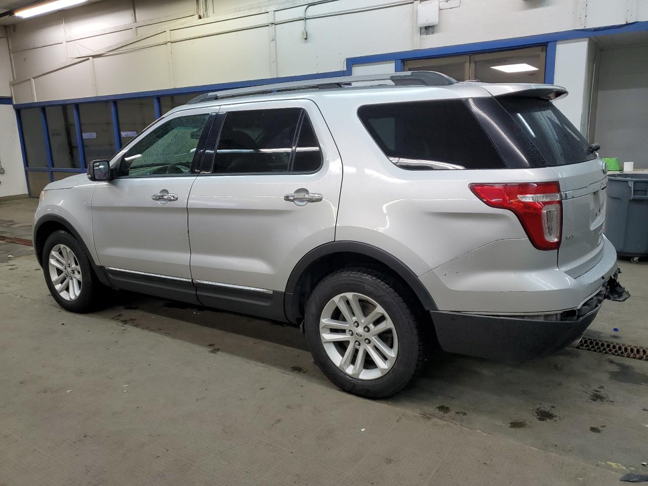 VIN 1FM5K8D86FGB32044 2015 FORD EXPLORER no.2