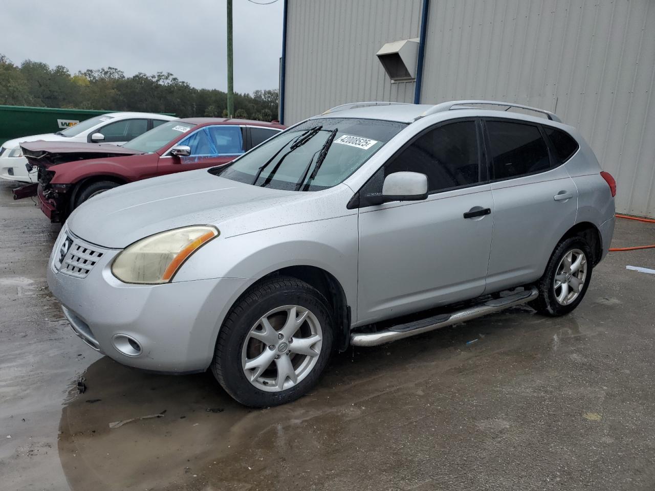2009 Nissan Rogue - Image 1