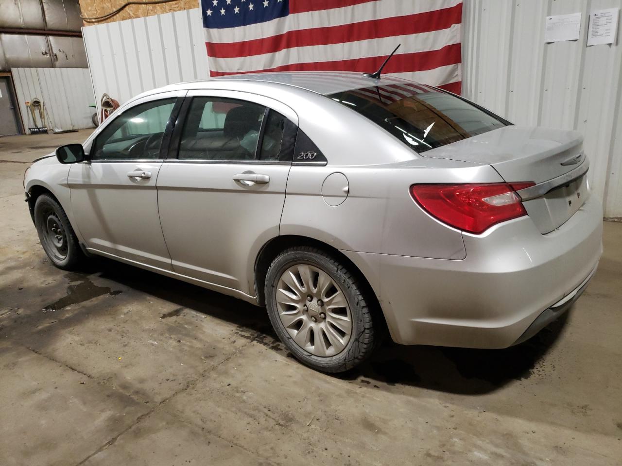 2012 Chrysler 200 - Image 2