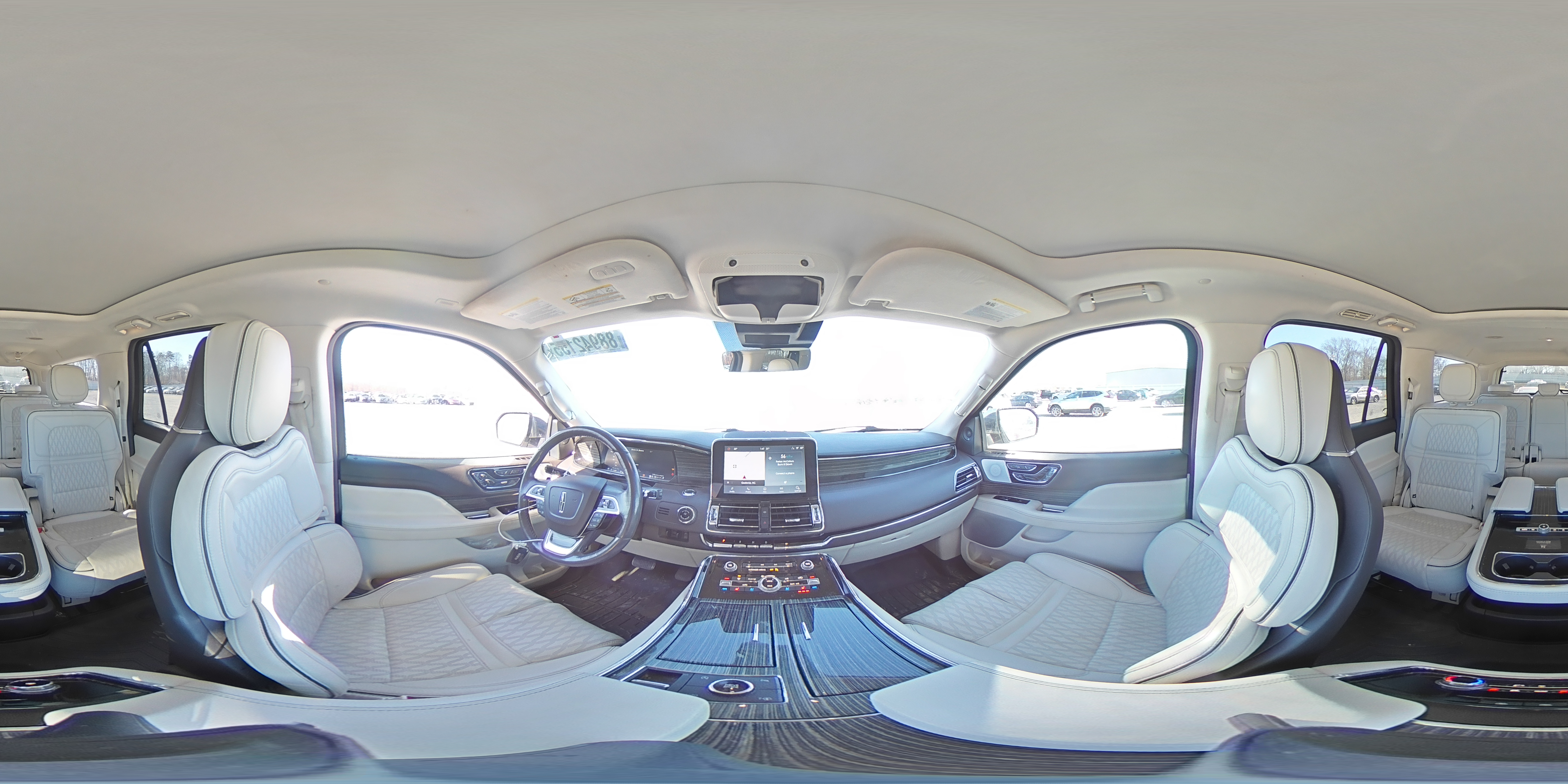 2021 Lincoln Navigator - Image 14