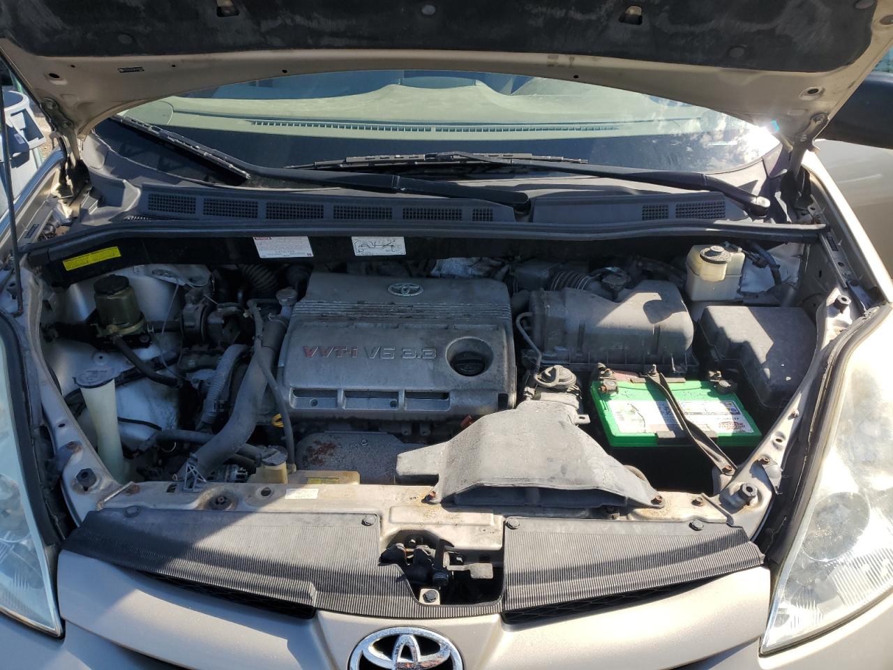2006 Toyota Sienna - Image 12