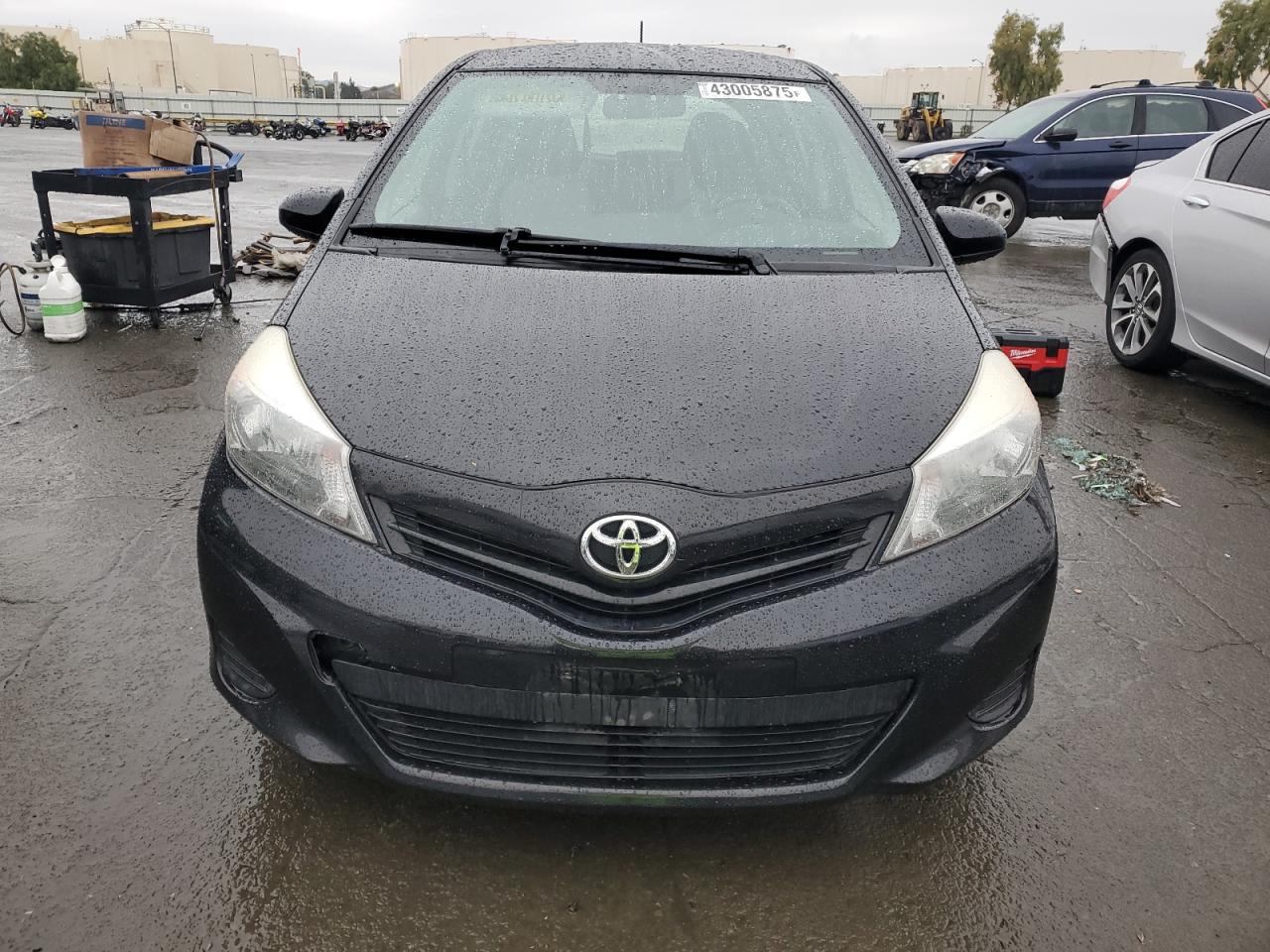 2013 Toyota Yaris - Image 5