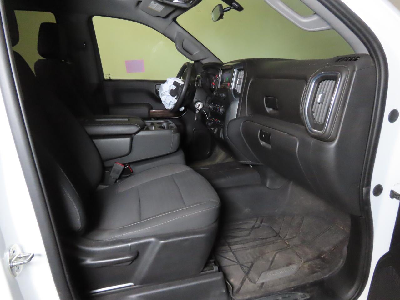 2020 Chevrolet Silverado - Image 5