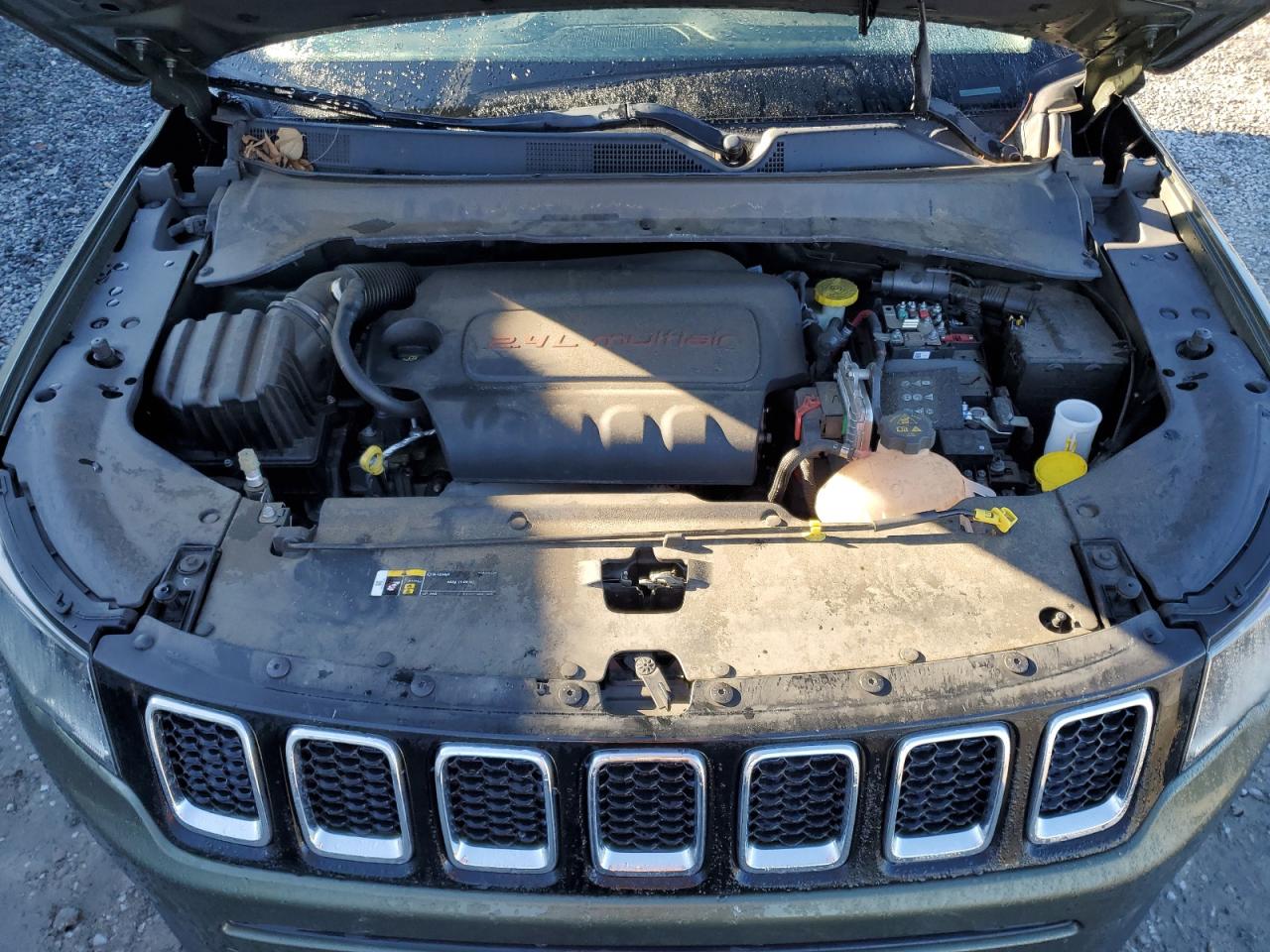 2020 Jeep Compass - Image 12
