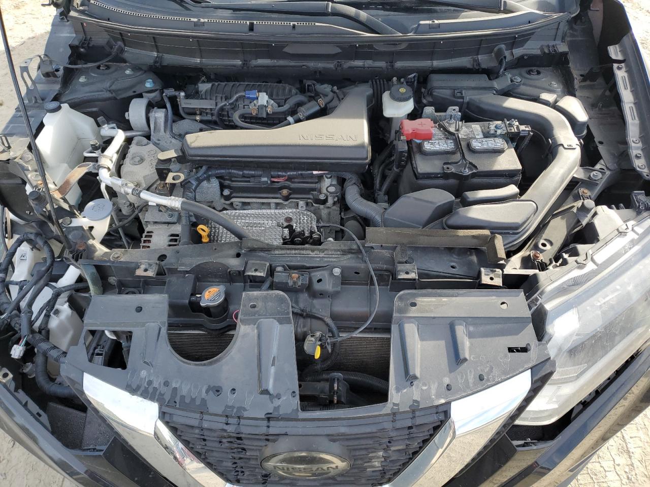 2018 Nissan Rogue - Image 13