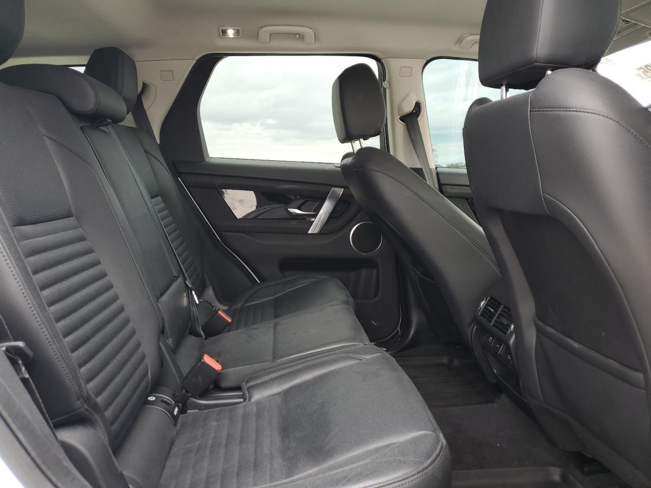 2021 Land Rover Discovery - Image 11