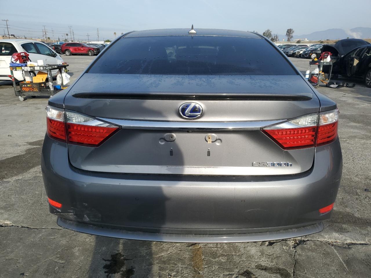 2014 Lexus ES - Image 6