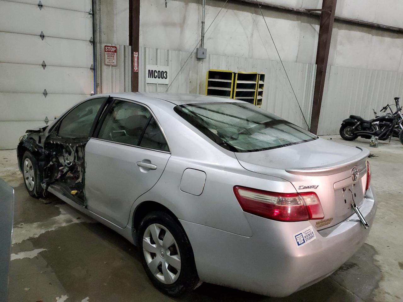 2007 Toyota Camry - Image 2