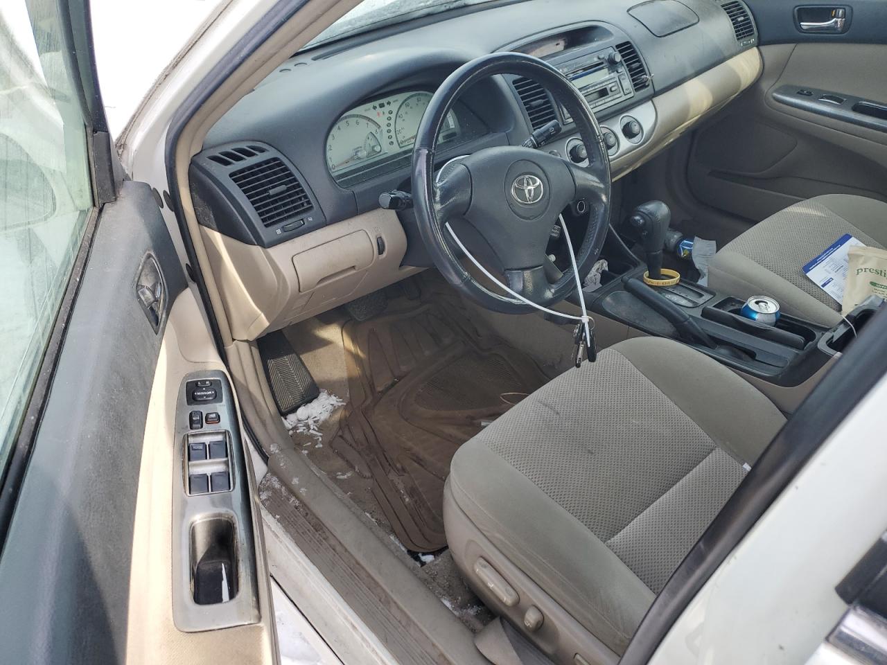 2004 Toyota Camry - Image 8
