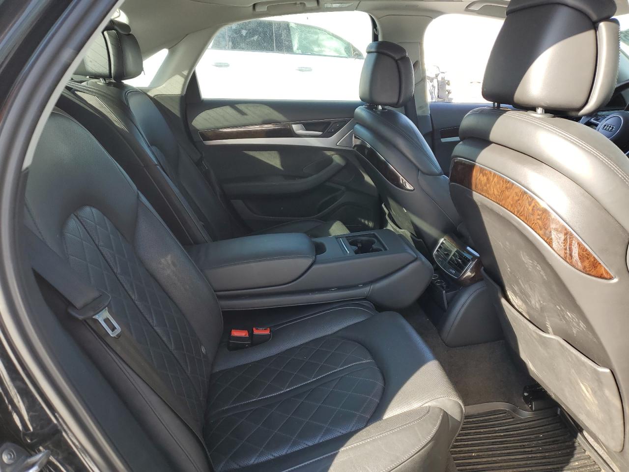 2013 Audi A8 - Image 10