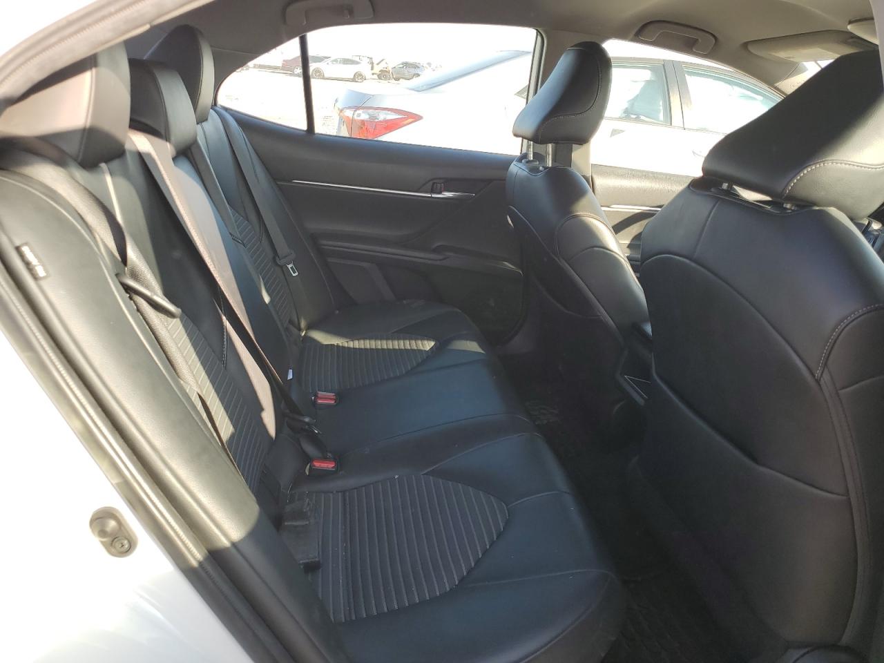 2022 Toyota Camry - Image 10