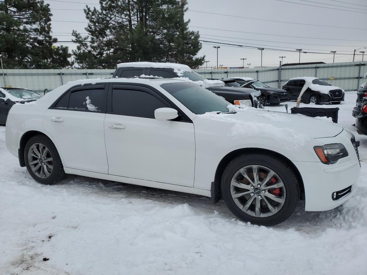 VIN 2C3CCAGG9EH381836 2014 CHRYSLER 300 no.4