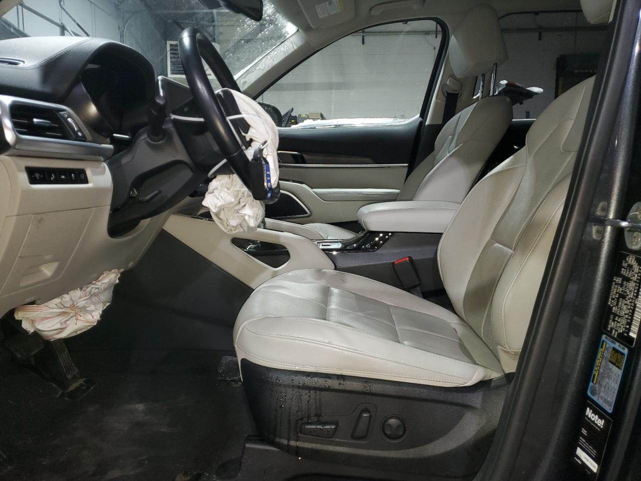 2022 Kia Telluride - Image 7