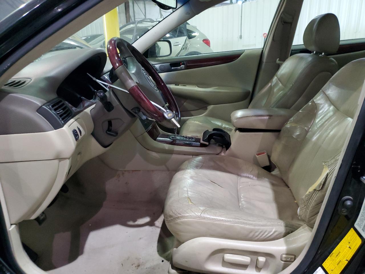 2003 Lexus ES - Image 7