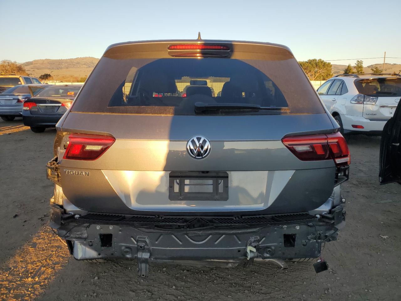2021 Volkswagen Tiguan - Image 6