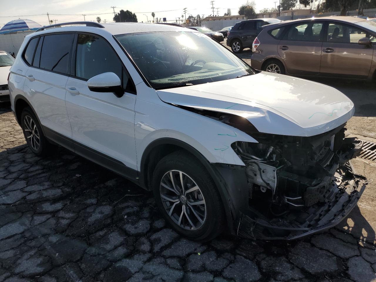2021 Volkswagen Tiguan - Image 4