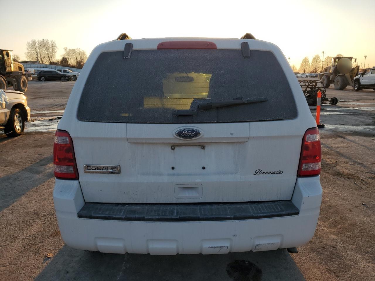 2012 Ford Escape - Image 6