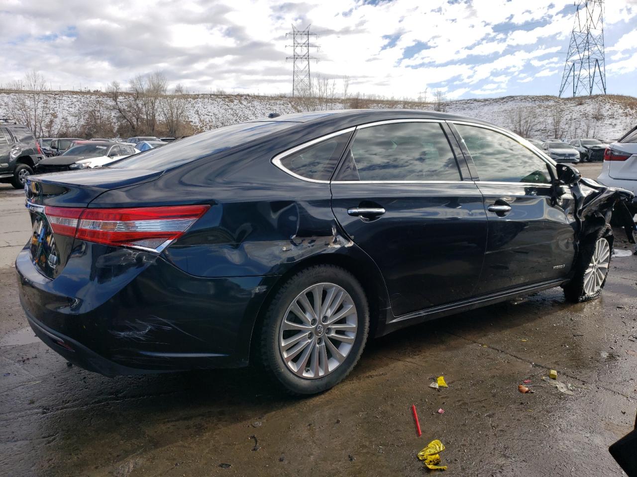 2015 Toyota Avalon - Image 3