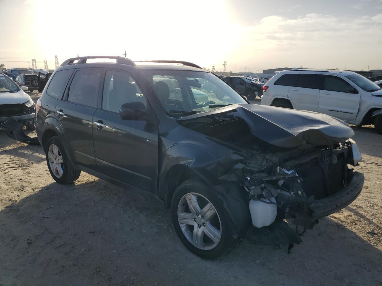 2010 Subaru Forester - Image 4