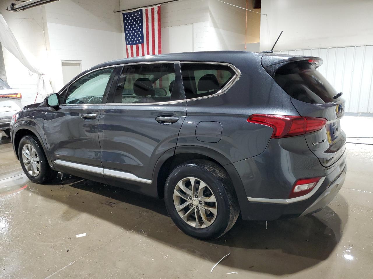 2020 Hyundai Santa Fe - Image 2