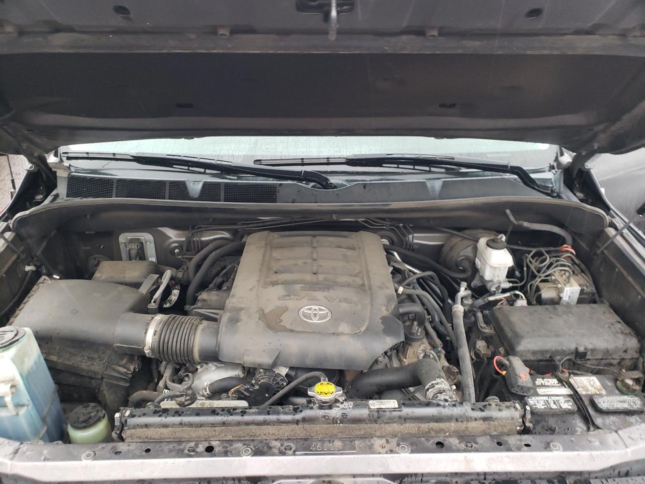 2014 Toyota Tundra - Image 11