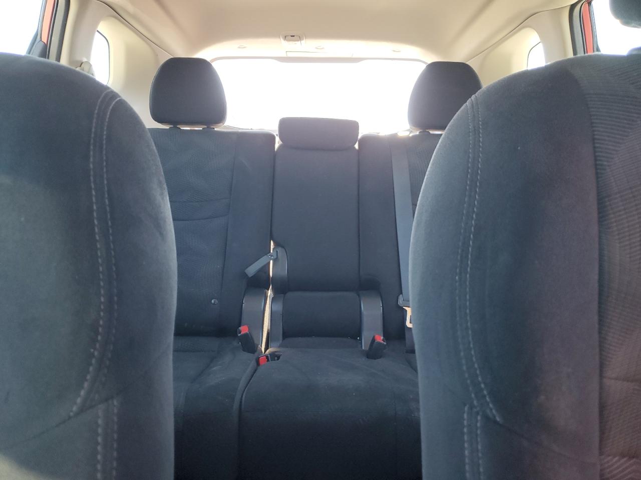 2014 Nissan Rogue - Image 10