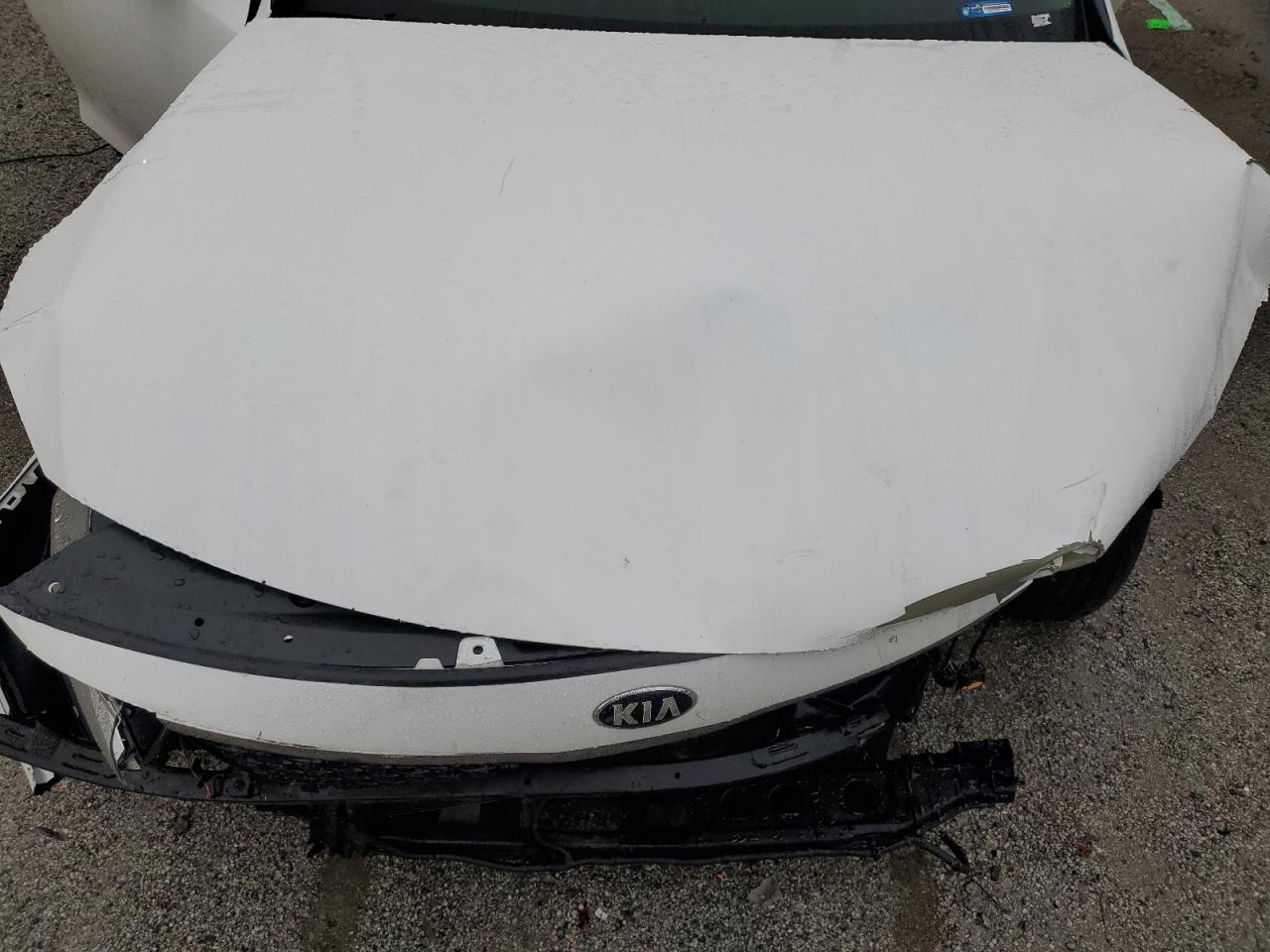 2016 Kia Optima - Image 11