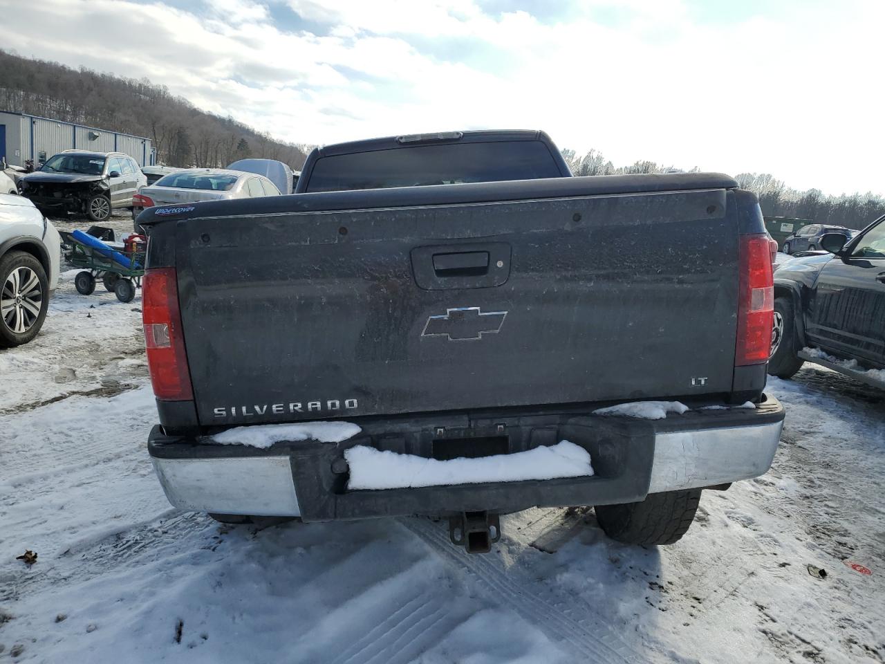2009 Chevrolet Silverado - Image 6