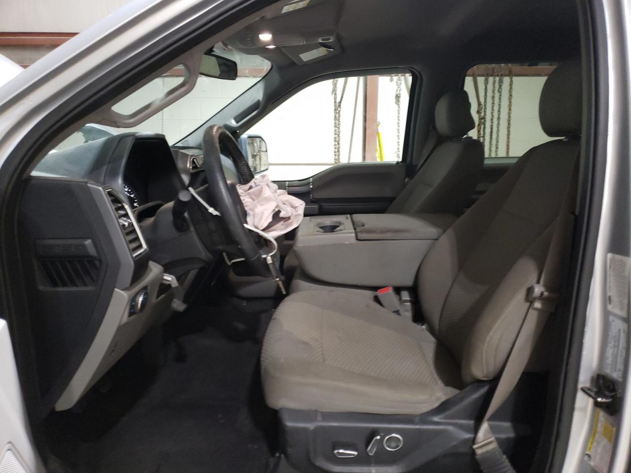 2016 Ford F-150 - Image 7