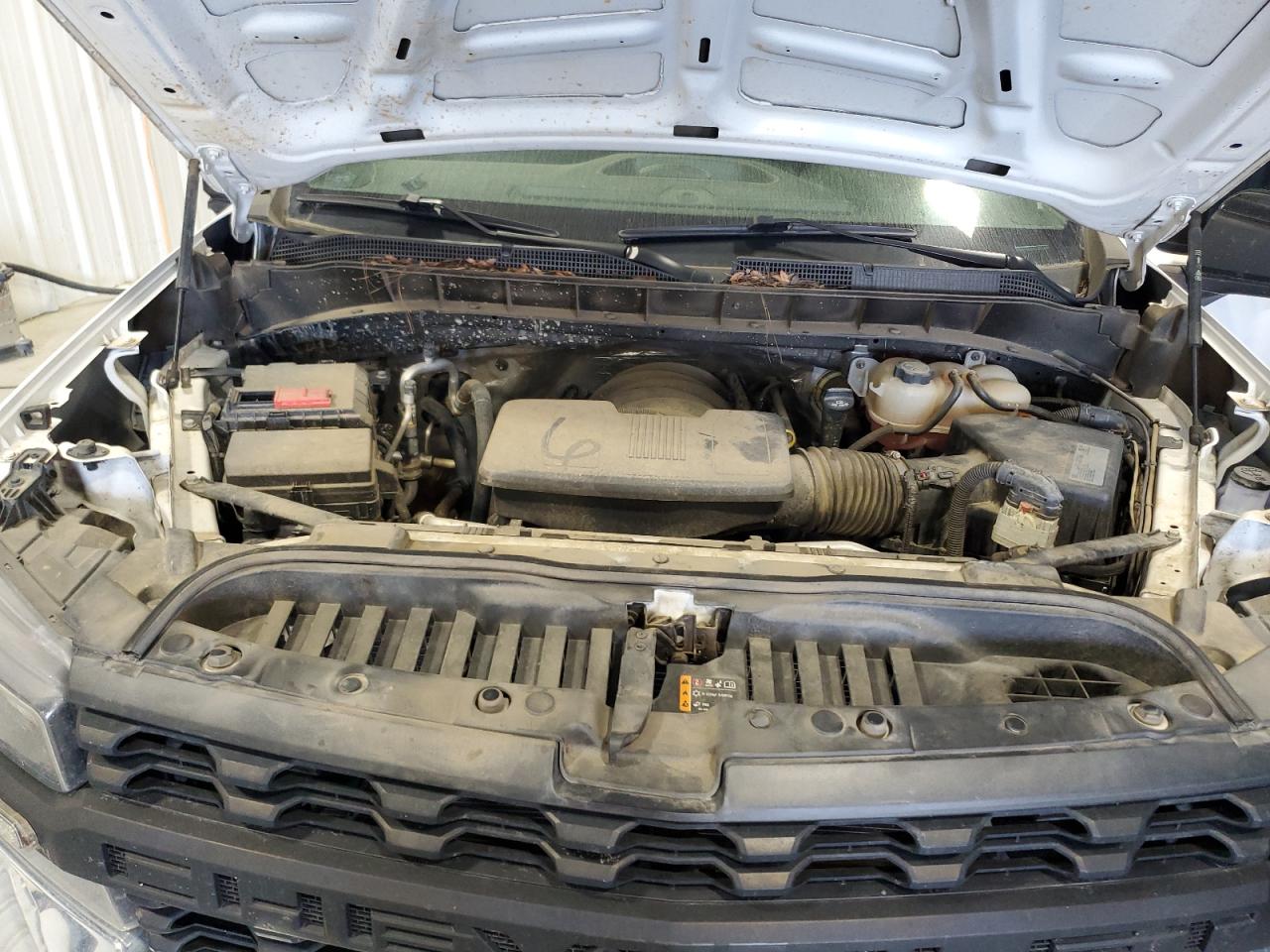 2021 Chevrolet Silverado - Image 11