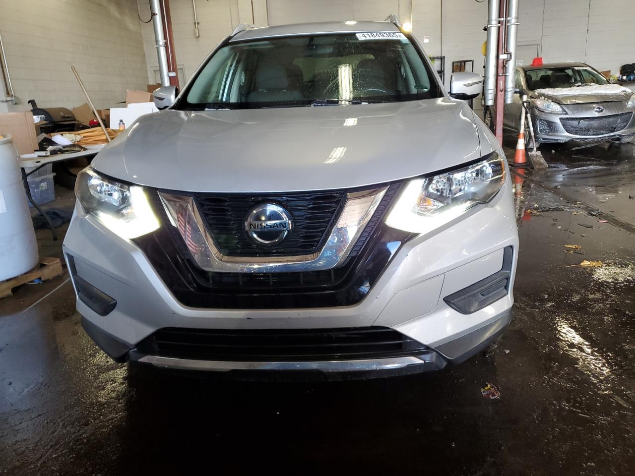 2018 Nissan Rogue - Image 5
