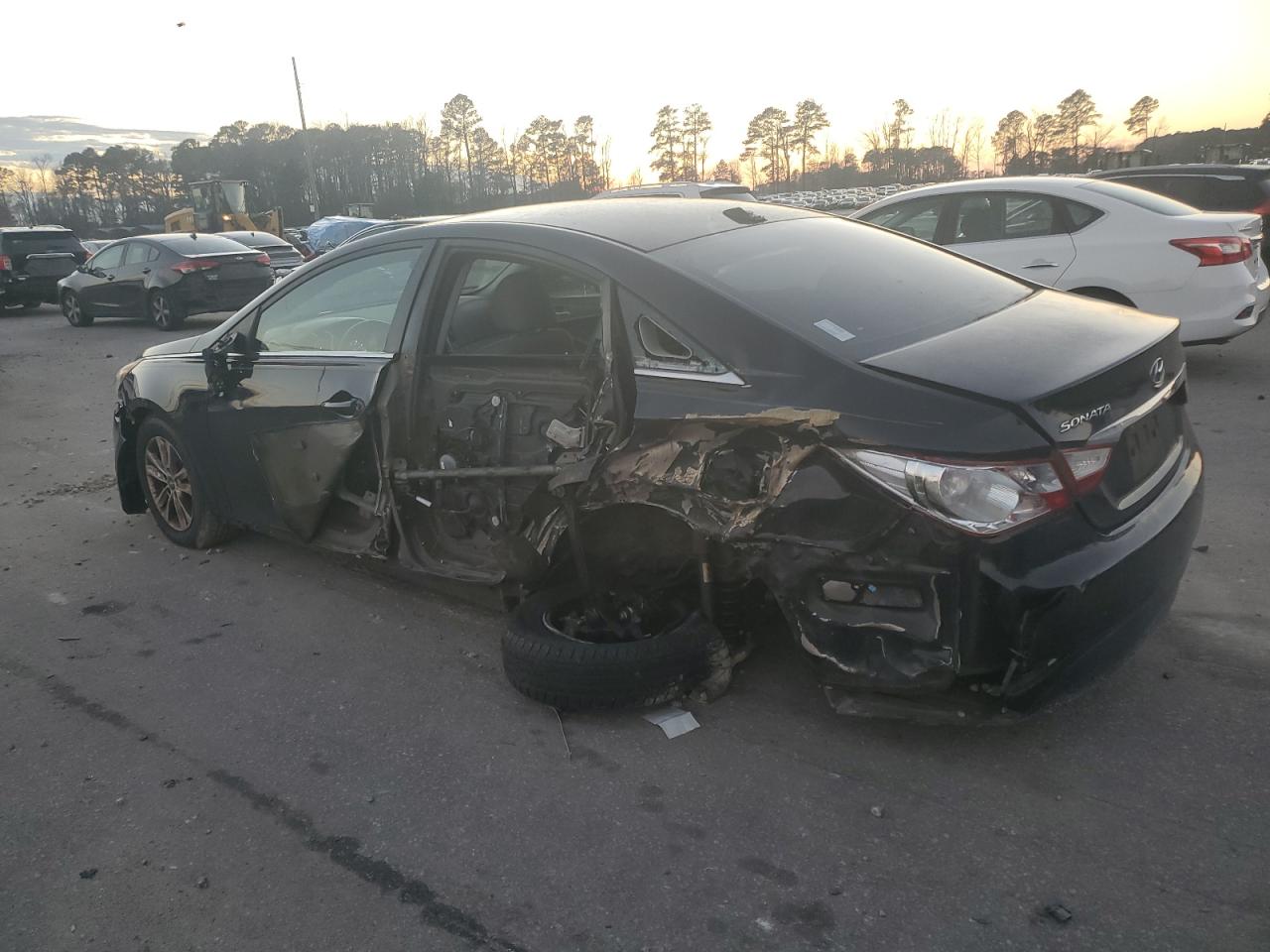 2014 Hyundai Sonata - Image 2
