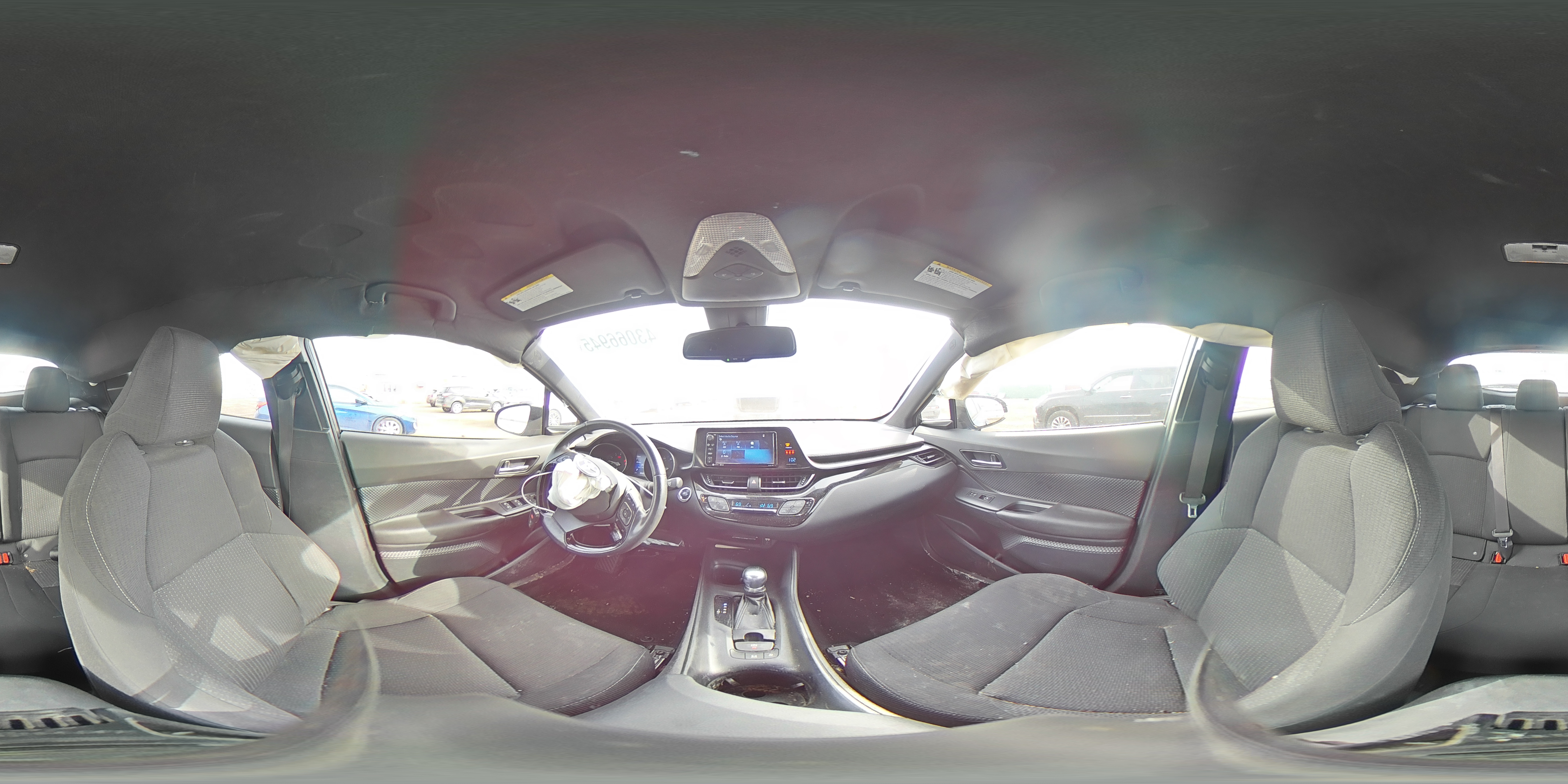 2018 Toyota C-HR - Image 13