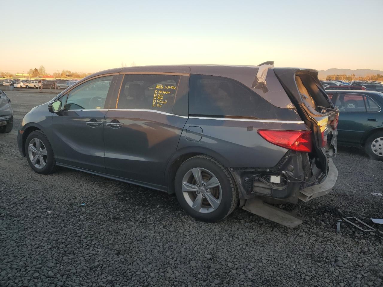 2018 Honda Odyssey - Image 2