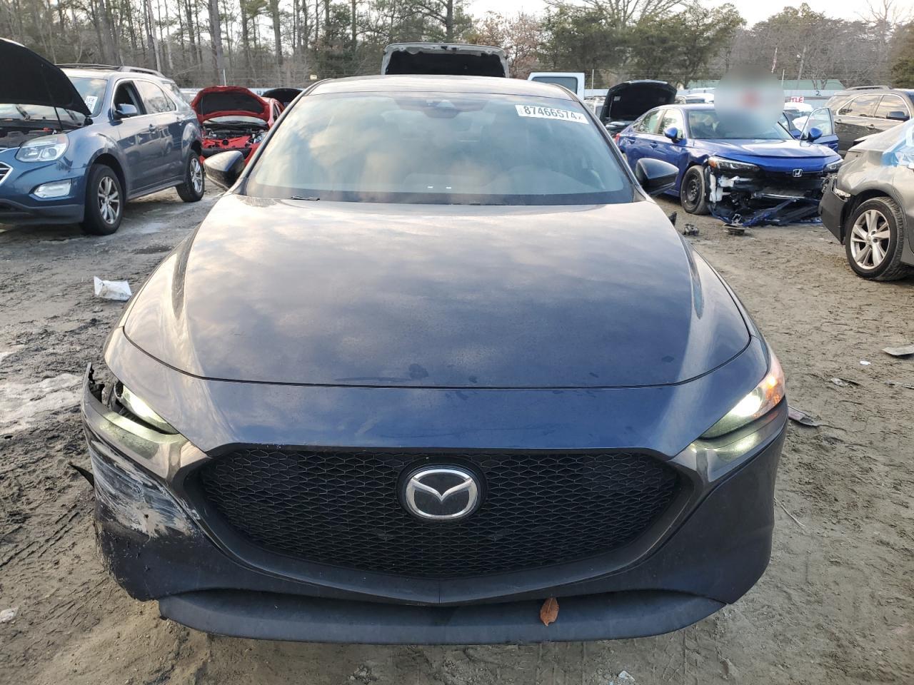2019 Mazda 3 - Image 5