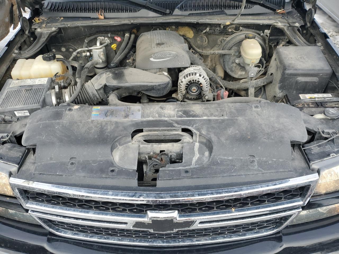 2006 Chevrolet Silverado - Image 11