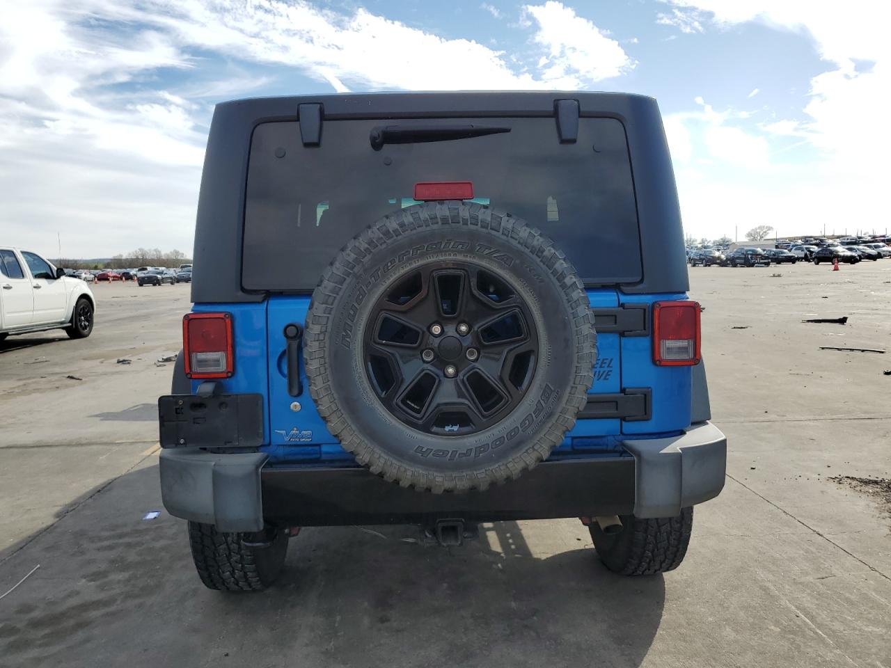 2016 Jeep Wrangler - Image 6
