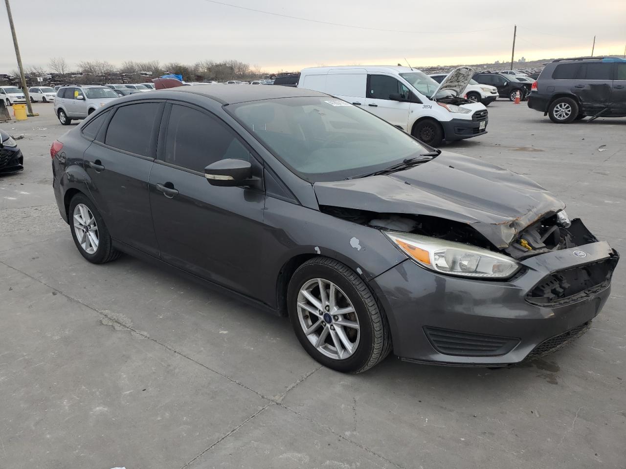 VIN 1FADP3F26GL359746 2016 FORD FOCUS no.4