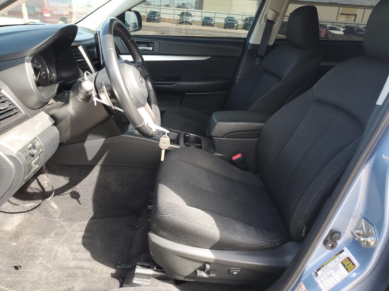 2010 Subaru Outback - Image 7
