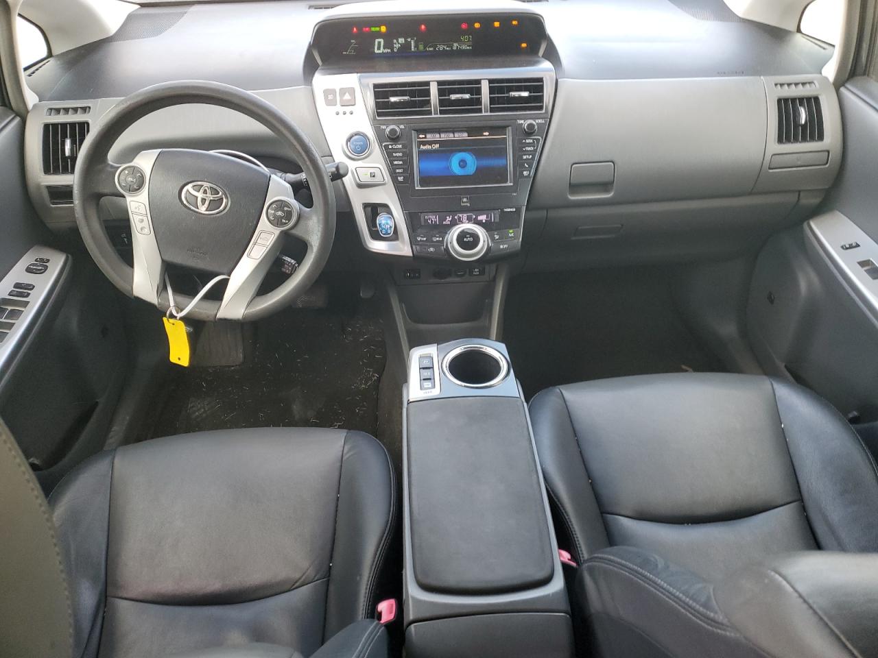 2012 Toyota Prius - Image 8