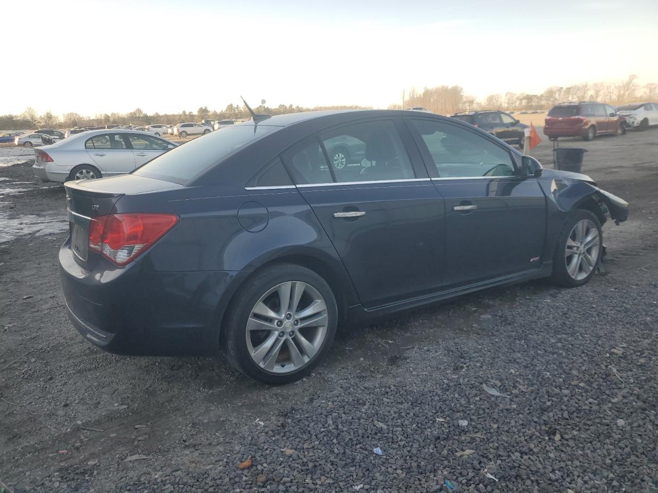 2014 Chevrolet Cruze - Image 3