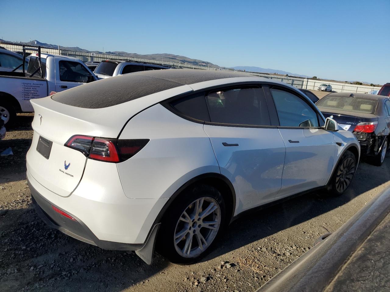 VIN 7SAYGDEE7PF739360 2023 TESLA MODEL Y no.3