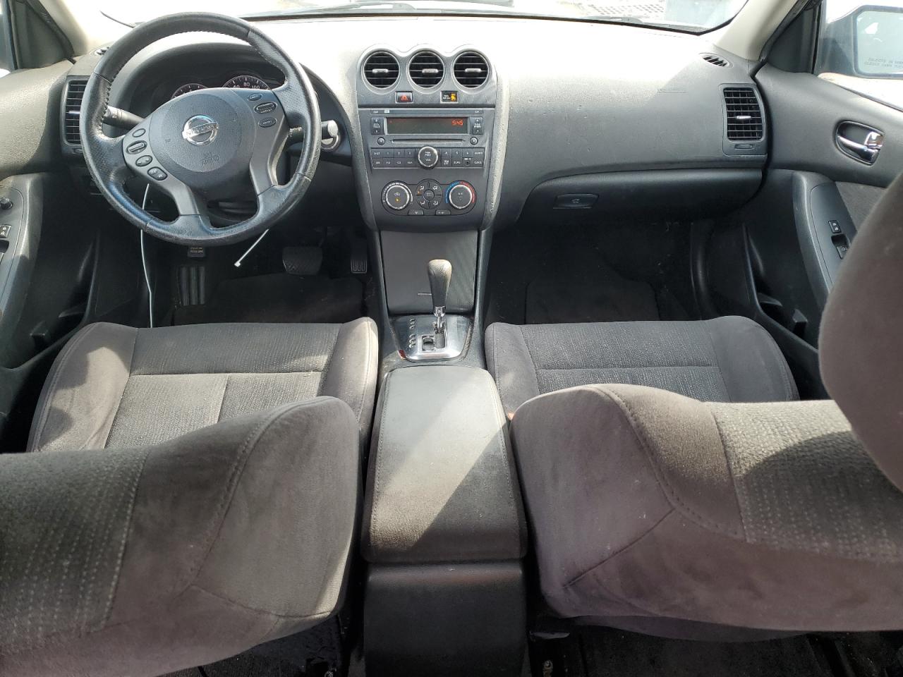 2012 Nissan Altima - Image 8