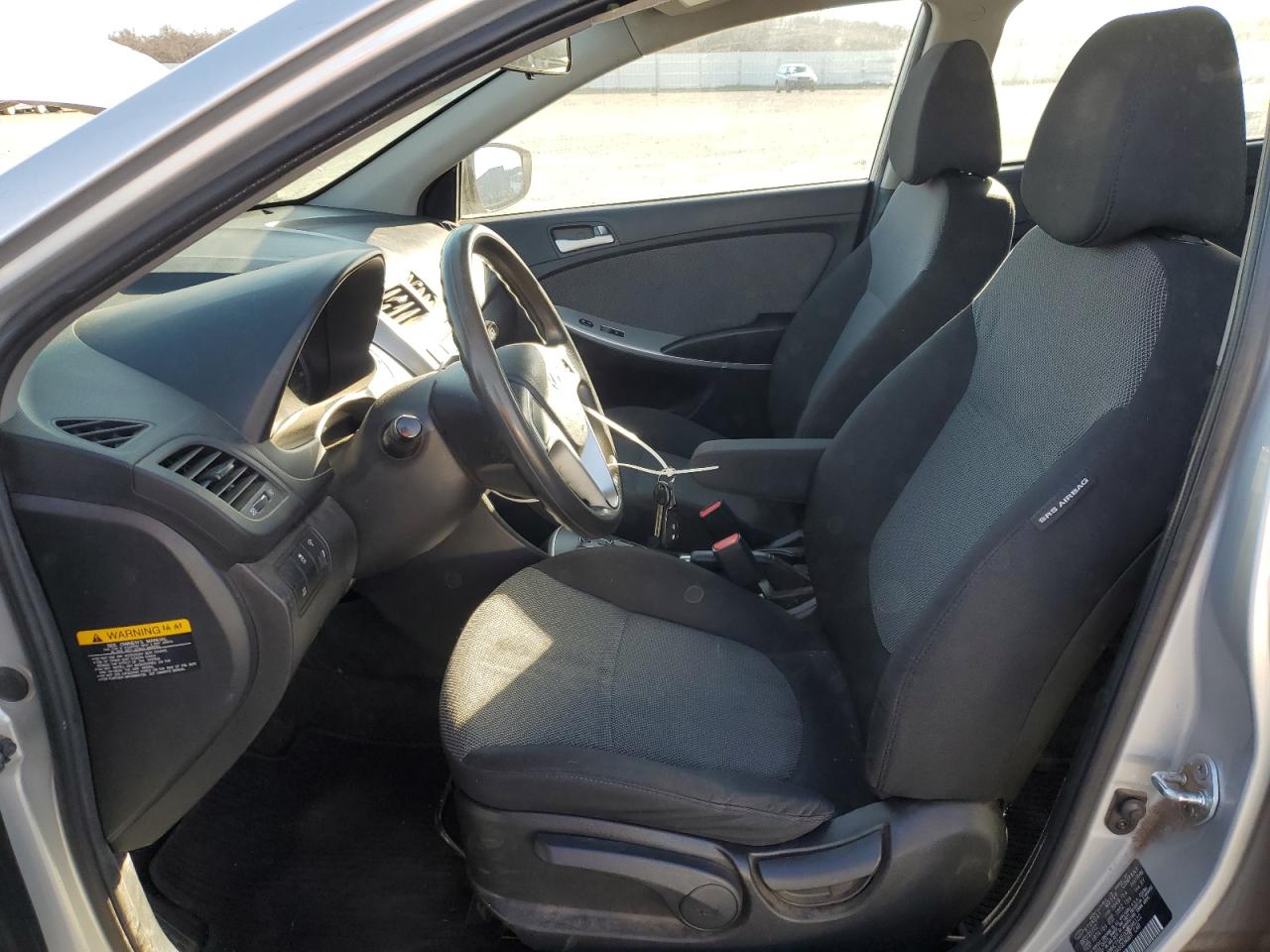 2013 Hyundai Accent - Image 7