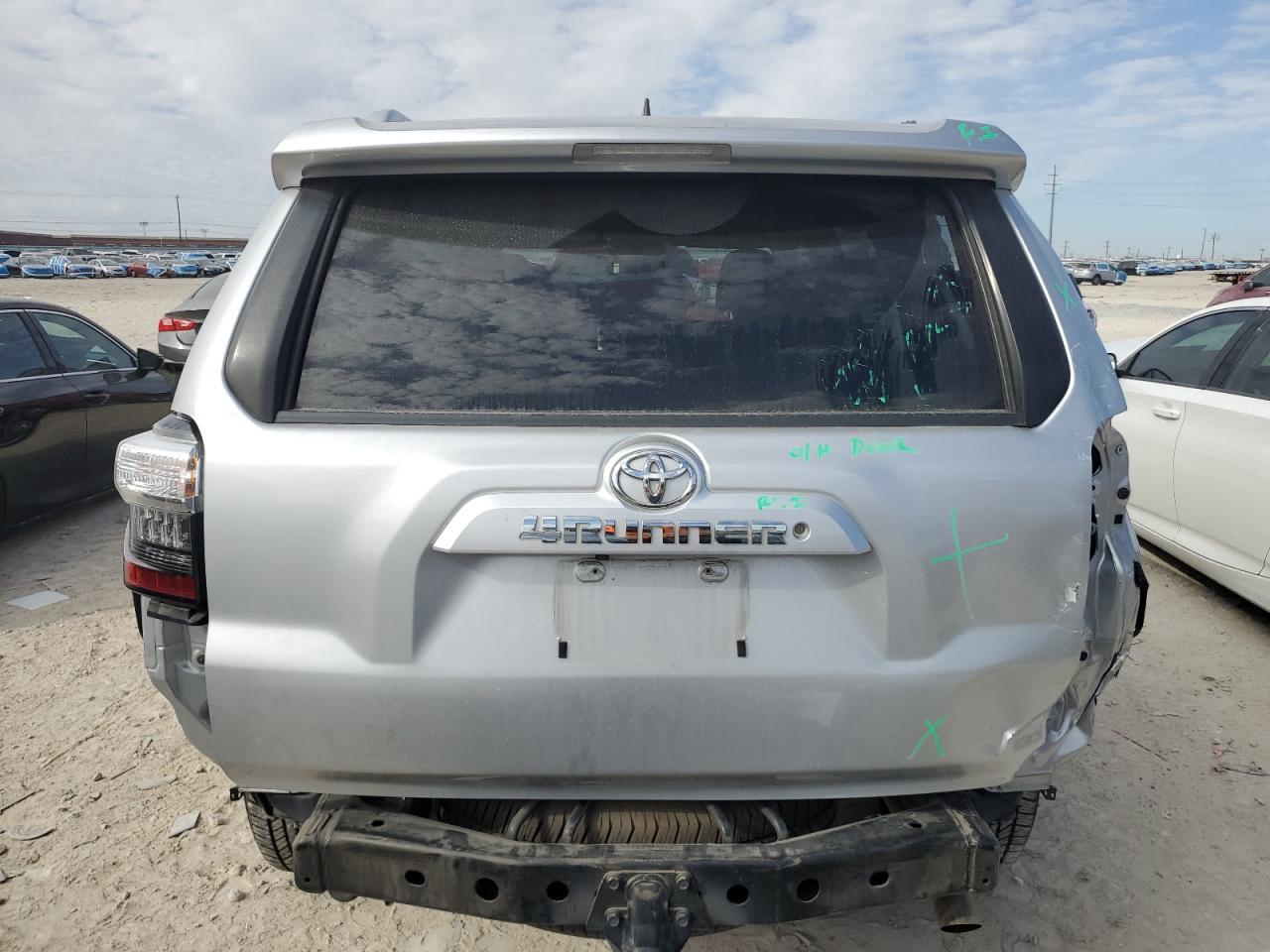 2017 Toyota 4Runner - Image 6